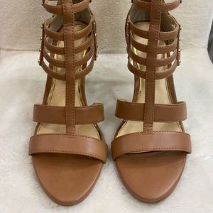 Jessica simpson rezzi heels